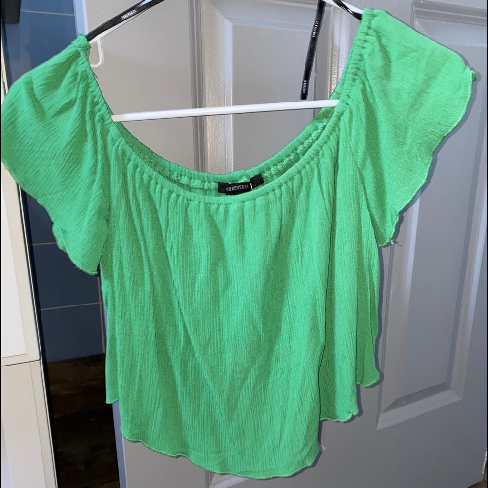 Cropped Shoulder less